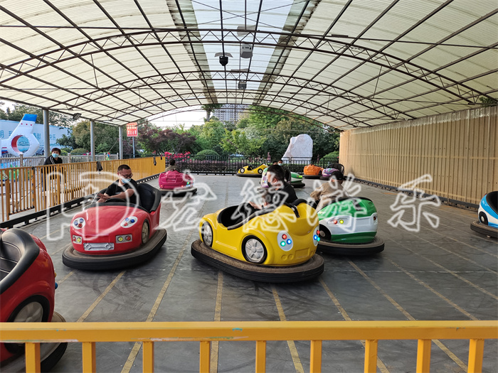 碰碰車 碰碰車
